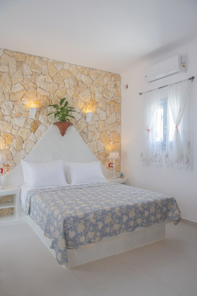 Starlight Luxury Seaside Villa