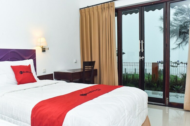 Hotel Reddoorz Near Bromo Pasuruan