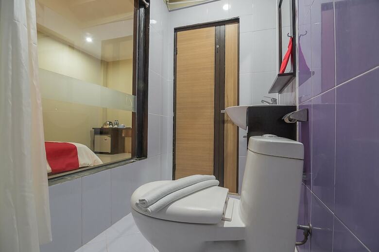 Hotel Reddoorz Plus @ Tanjung Pandan Belitung 2
