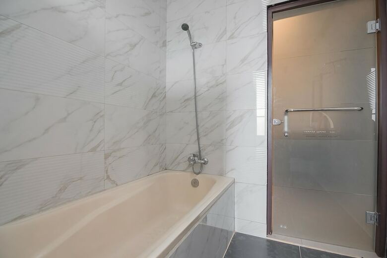Hotel Reddoorz Plus @ Tanjung Pandan Belitung 2