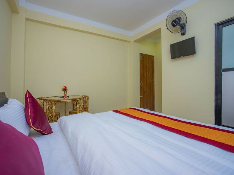 Oyo 460 Hotel Landmark