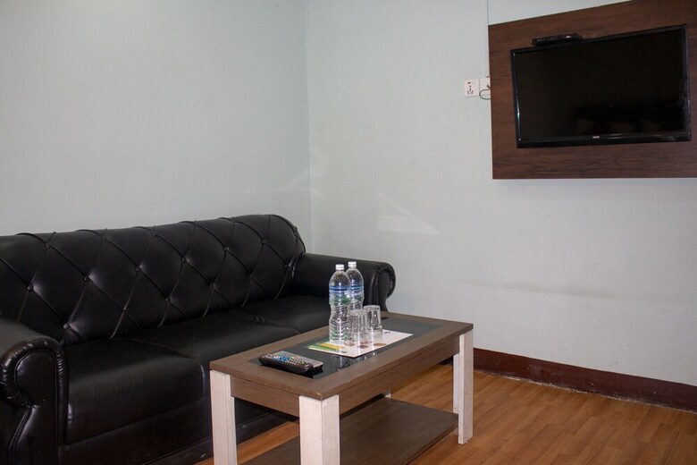 Hotel Oyo 399 Club Orchid Inn