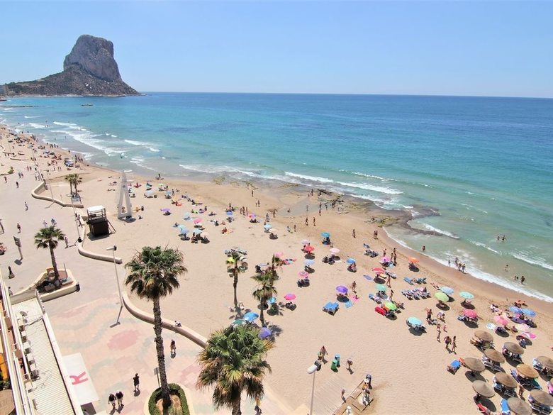 Apartamentos Acaribeq-1�l�nea Playa-wifi Y Garaje Gratis