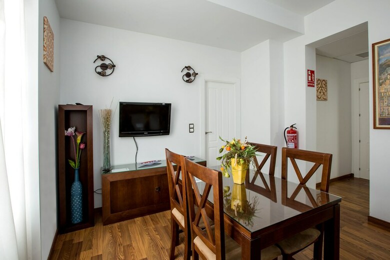 Apartamentos Lonja Del Marques