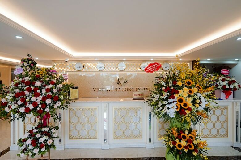 Vincent Halong Hotel
