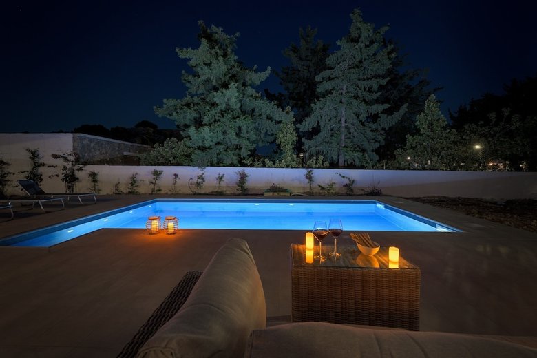 Casa Bianca Villa With Private Pool