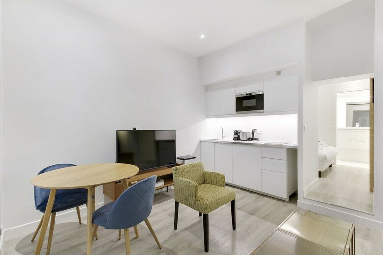 Pick A Flat's Passage Cardinet Apartment