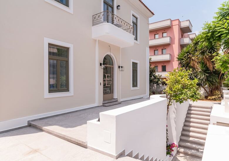 Epavli Boutique Hotel