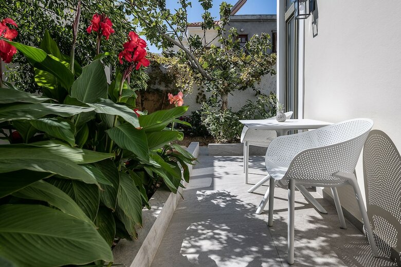 Epavli Boutique Hotel
