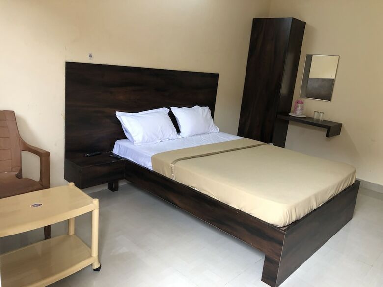 Hotel Veekay Lodge