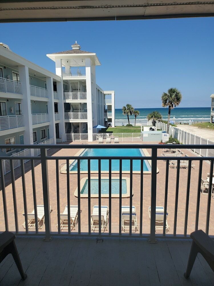Coastal Waters Inn