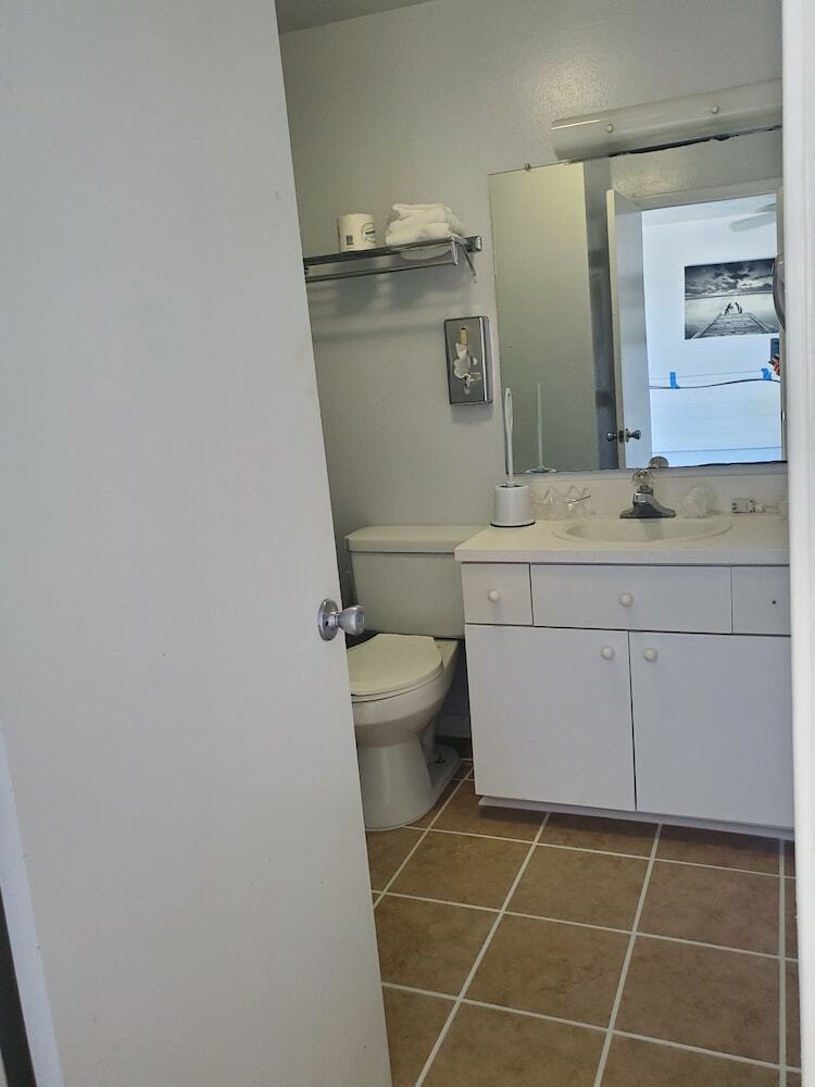 Coastal Waters Inn