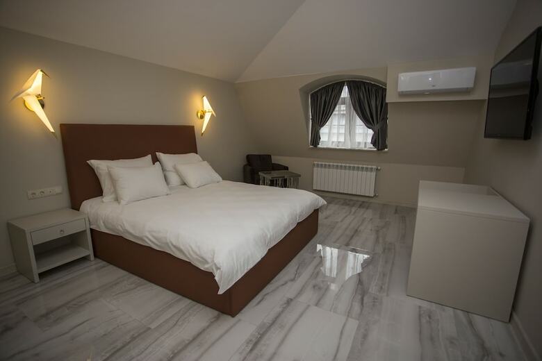 Downtown Hotel