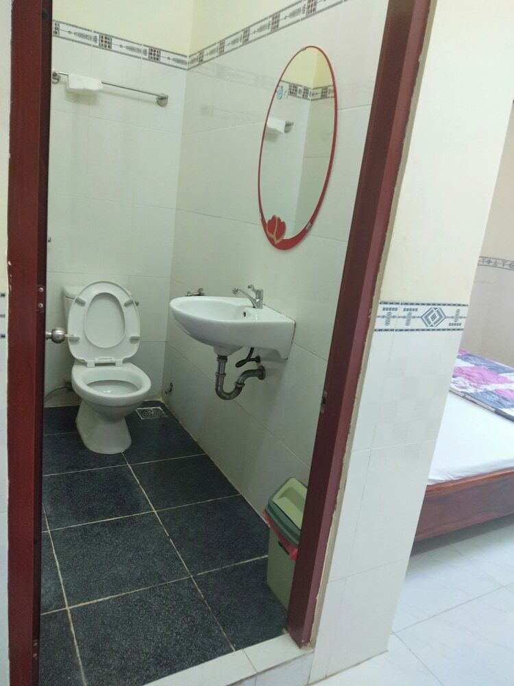 Hotel Khach San 777