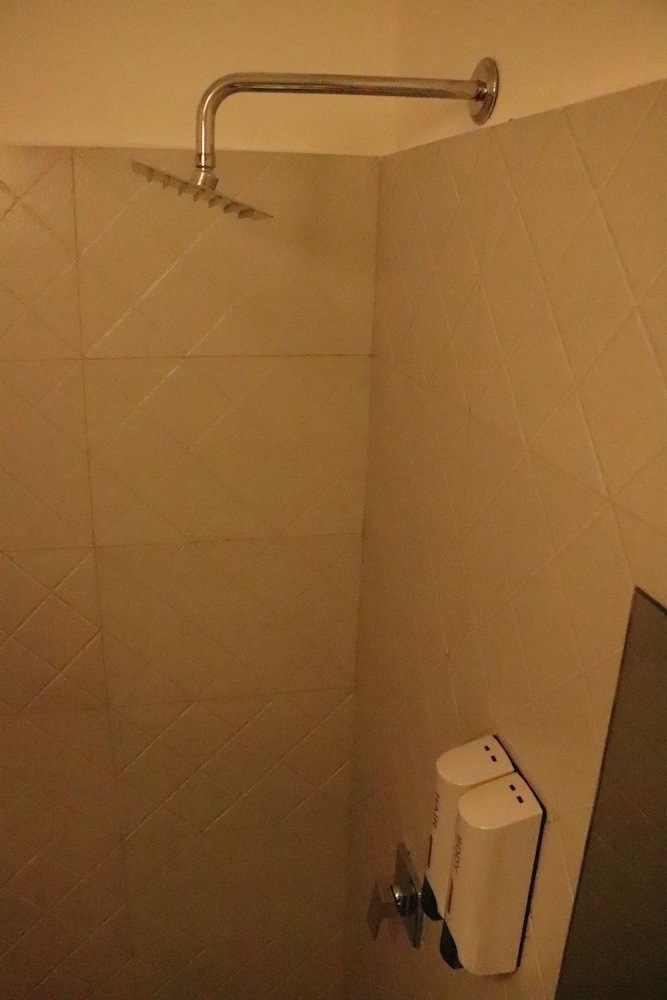 Hostal Miracle City Inn Hostel