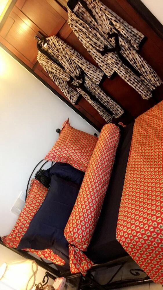 Apartamentos Monde Arabe Guest House