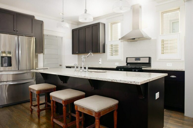 Refreshing 3br/3ba Townhouse Mins To Dt By Domio