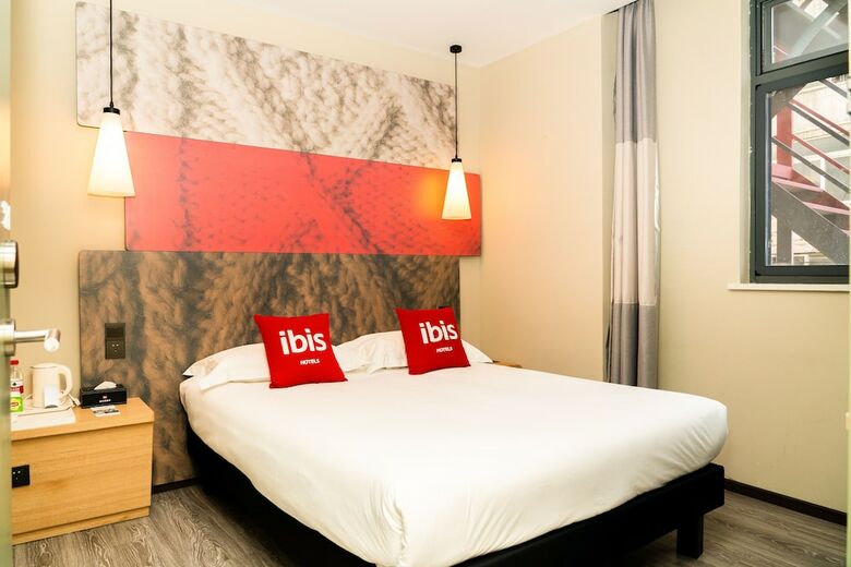 Ibis Hefei Pedestrian Street Hotel