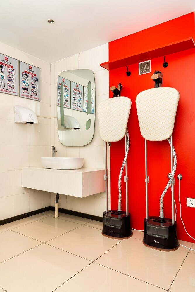 Ibis Hefei Pedestrian Street Hotel