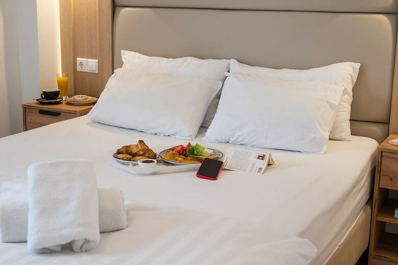 Hotel Tier Collection