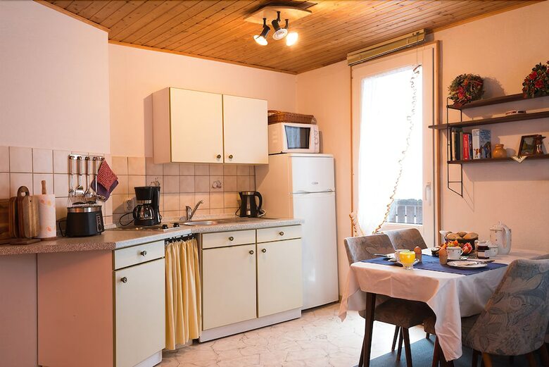 Hotel Gasthaus Kob�r