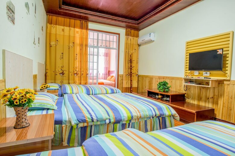 Posada On The Road Inn