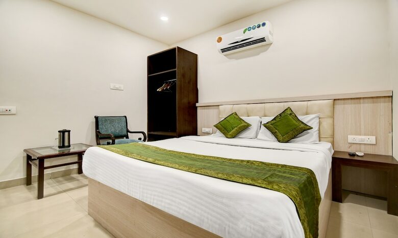 Hotel Treebo Trip Solitaire