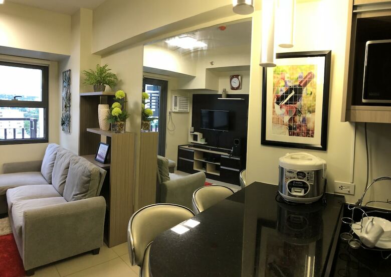 Cozy Furnished Rooms At Horizons 101