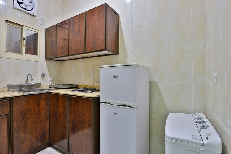 Hotel Oyo 236 Al Wethenani Apartment