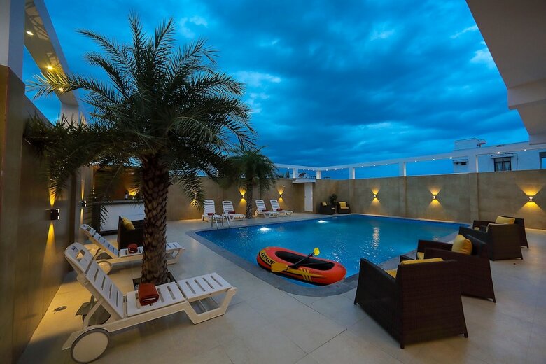 Villa Den's Beach House