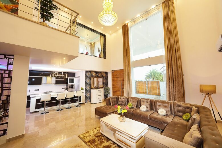 Villa Den's Beach House