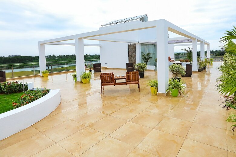 Villa Den's Beach House