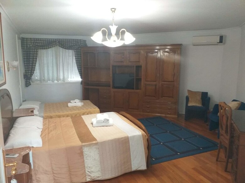 Hotel Enjoy Guest House And Apartments