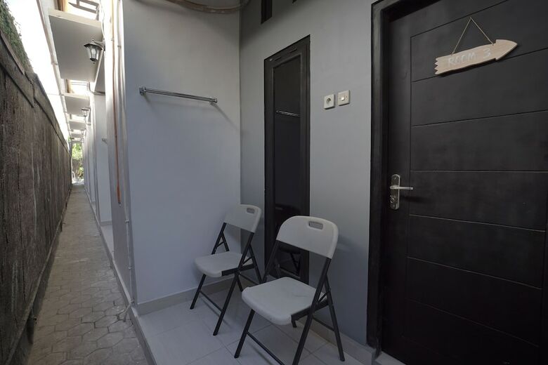Hotel Oyo 967 Cajoma Guesthouse