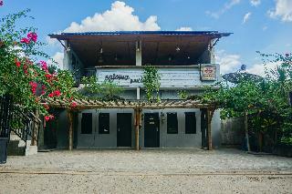 Hotel Oyo 967 Cajoma Guesthouse
