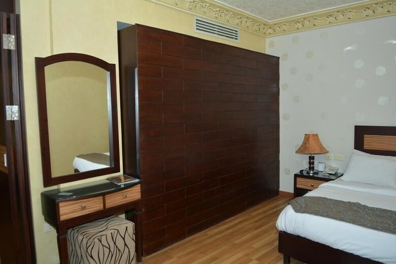 New Lamar Hotel