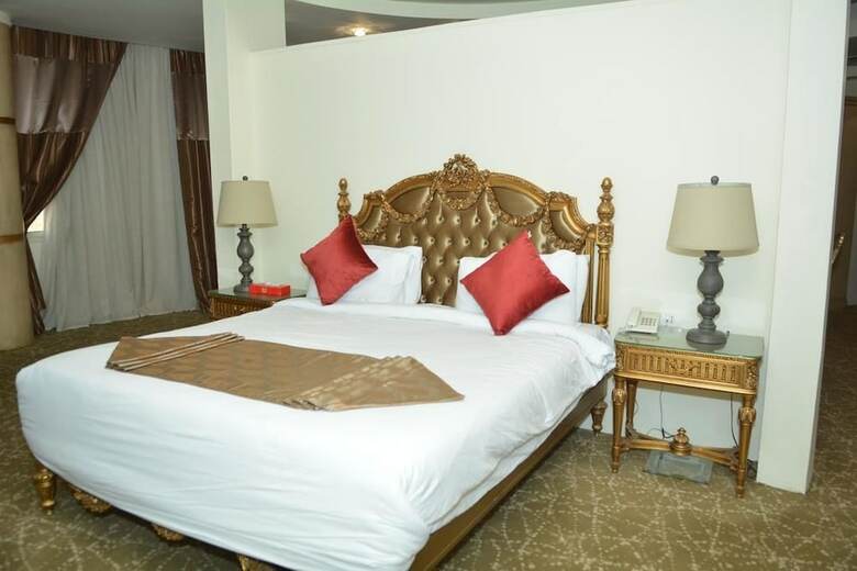 New Lamar Hotel