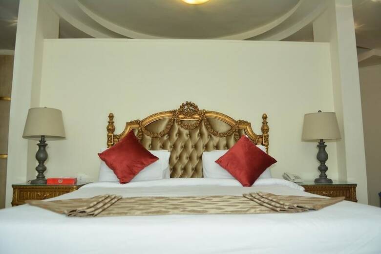 New Lamar Hotel