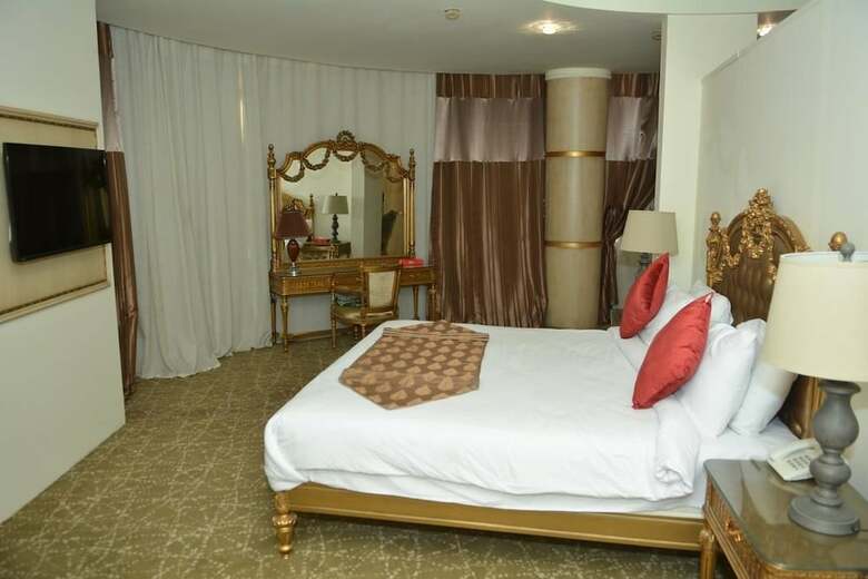 New Lamar Hotel