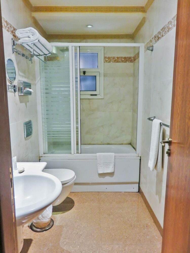 New Lamar Hotel