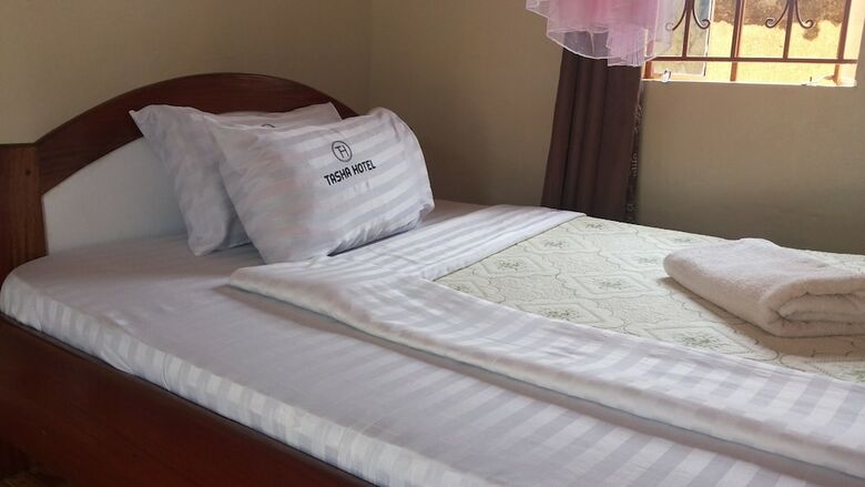 Lira Tasha Hotel