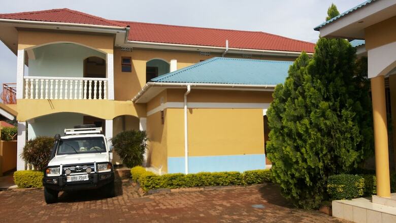 Lira Tasha Hotel
