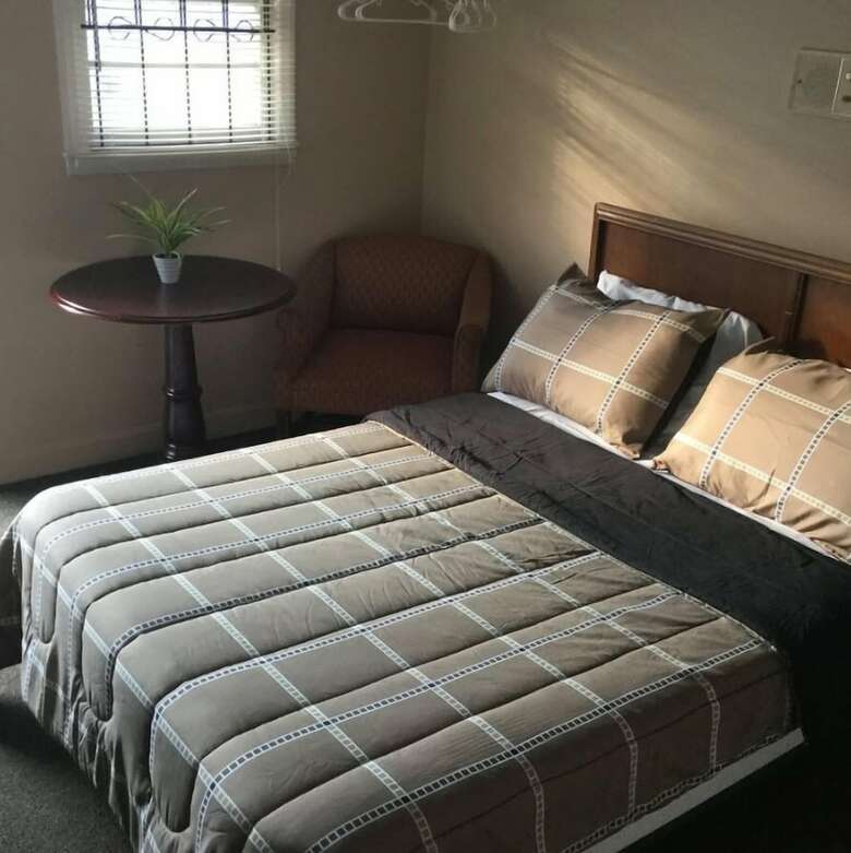 Riviera Motor Lodge
