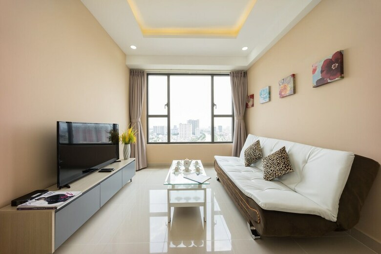 Apartamentos June Home