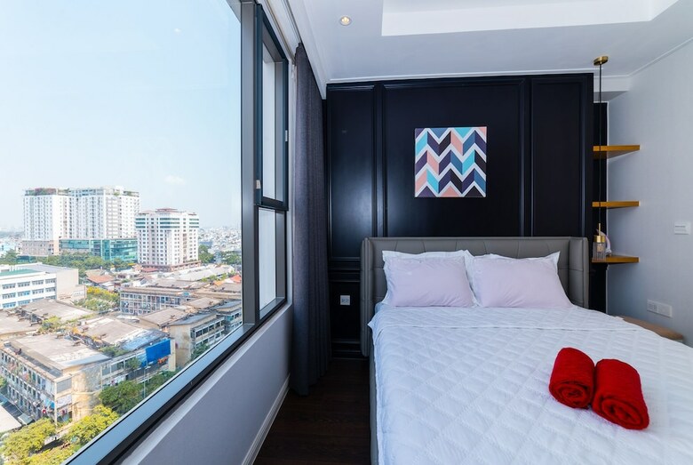 Apartamentos June Home