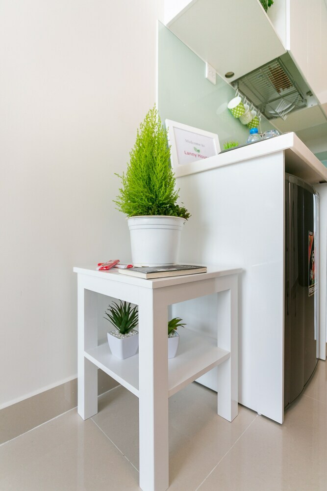Apartamentos June Home