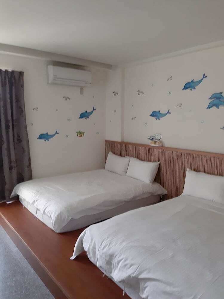 Bed & Breakfast Surfing Holiday