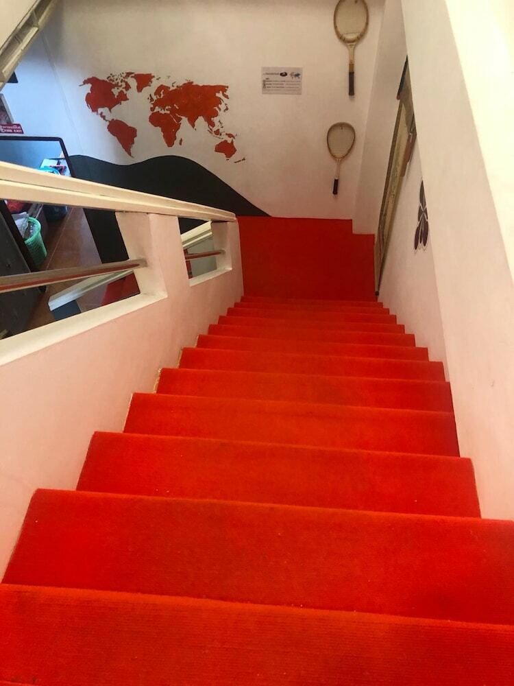 Hostal The Cubic Hotel - Hostel