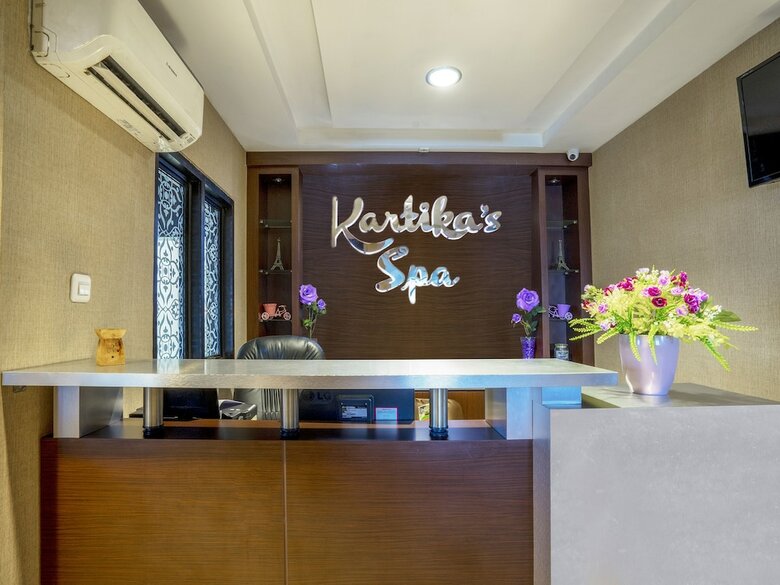Capital O 1083 Hotel Grand Kartika