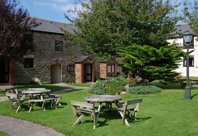 Kennacott Court